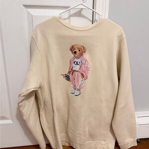 Cream Sweatshirt with Bear Graphic